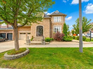 2 Dolby Cres, Ajax, ON L1Z 0E1