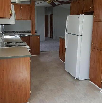 3rd image of 1660 E Main St Lot 96