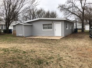 1209 N Cottonwood Dr, Midwest City, OK 73130