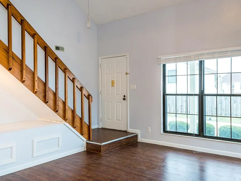 1463 Sanzon Dr — Photo 15