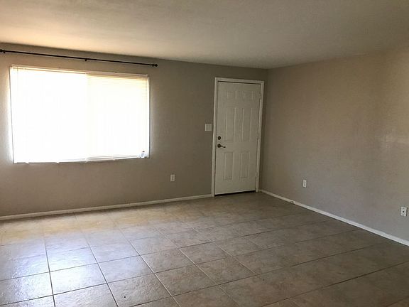 2nd image of 1611 W Andorra Dr