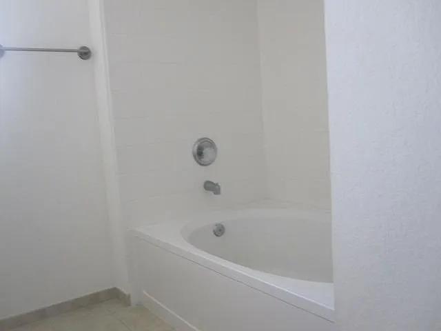 3020 Alcazar Pl #303 — Photo 20