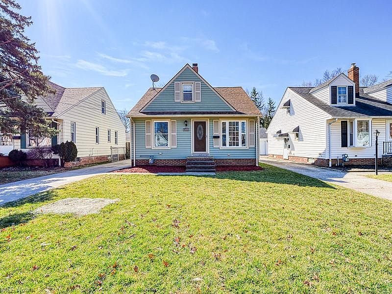 1st image of 11633 Woodview Blvd