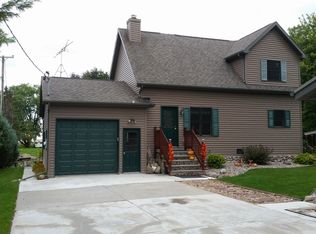 7743 Boom Bay Heights Rd, Larsen, WI 54947