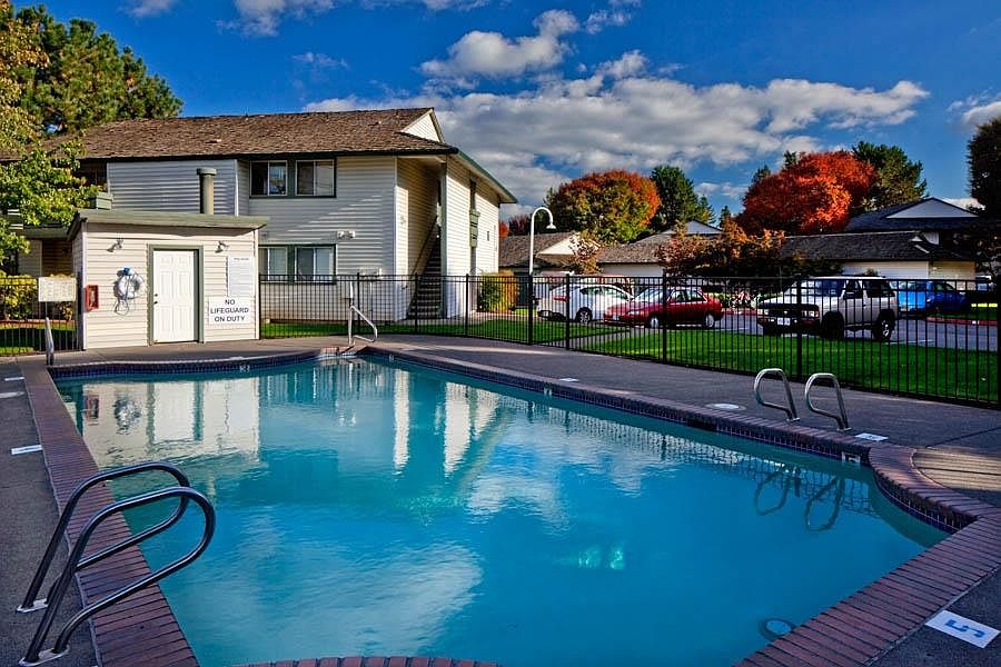 Amber Court Apartments - 650 SW 201st Ave Beaverton OR | Zillow