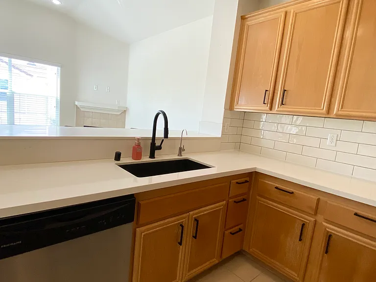 8692 Belmont St #B — Photo 4