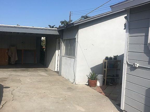 Exterior of Rear House 325