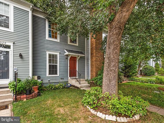 4th image of 14322 Beaker Ct
