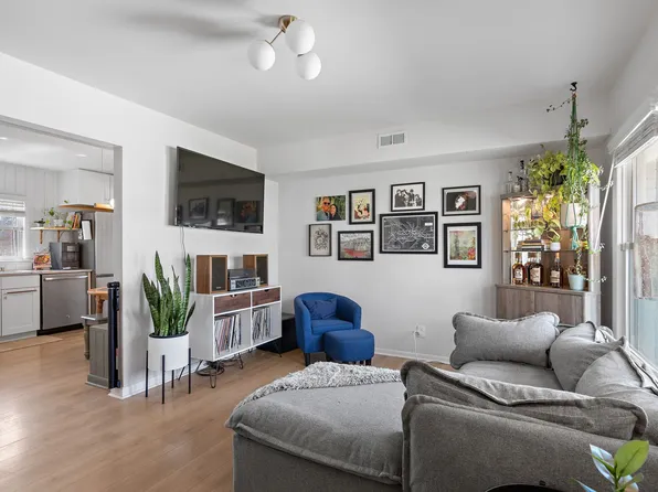 3295 Hinkle Dr, Nashville, TN 37218