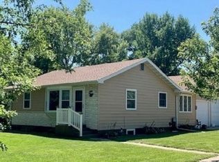 1011 Walnut St, Springfield, SD 57062