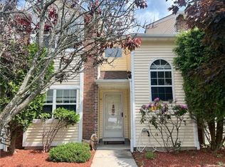 48 Brick Pond Rd, Middletown, NY 10940