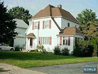 1st image of 155 Roosevelt Ave