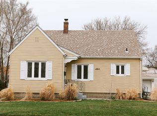 8817 Carolina Ave, Highland, IN 46322