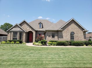 3400 SW Crosswinds Blvd, Bentonville, AR 72713