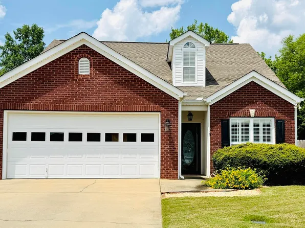 221 Belmont Cir SE, Jacksonville, AL 36265