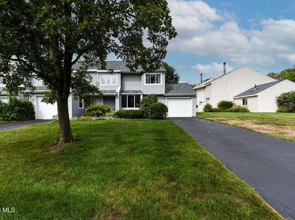 49 Preakness Way, Saratoga Springs, NY 12866