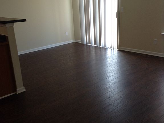 DINING ROOM W/HARDWOOD FLOOR
