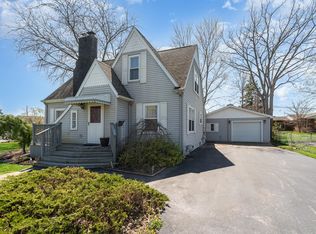3590 Debra Ln, Bay City, MI 48706