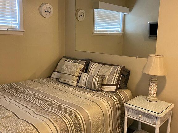 3rd image of 560 Pleasure Island Blvd APT 203