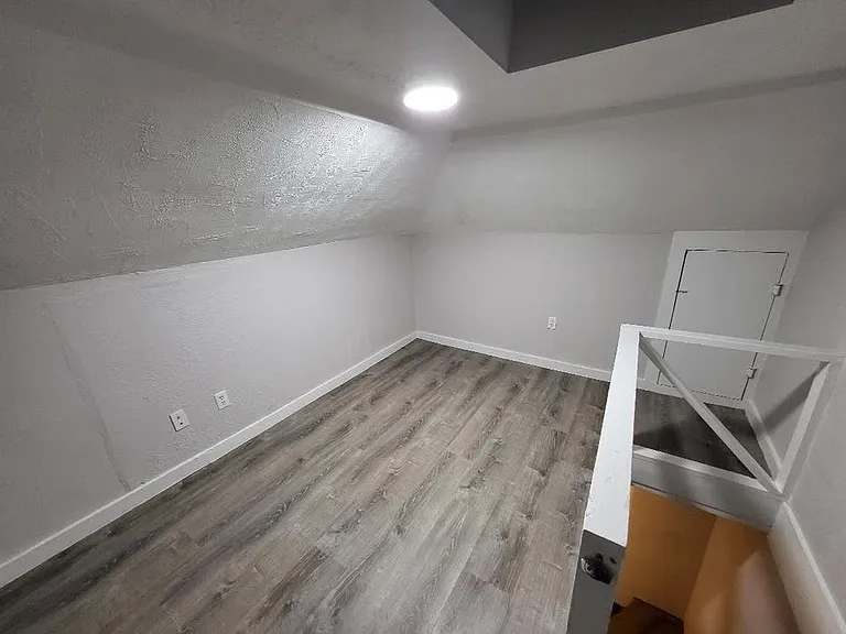 92 Wallace St #1 — Photo 16