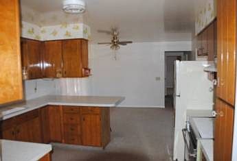 Another way to see the kitchen and eating area.