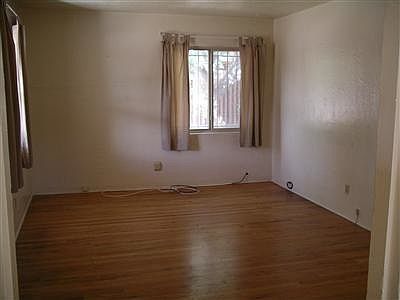 4th image of 3805 Thaxton Ave SE