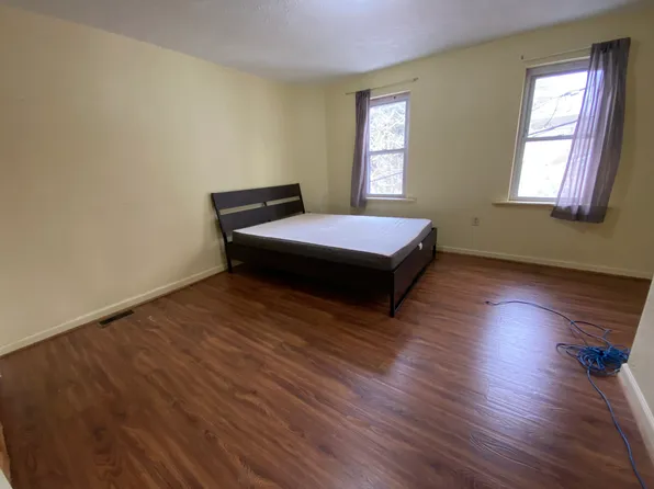 3818 Alexis St, Pittsburgh, PA 15207