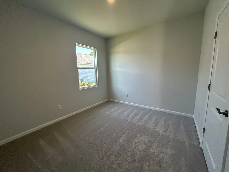 539 Coronado Ave — Photo 6