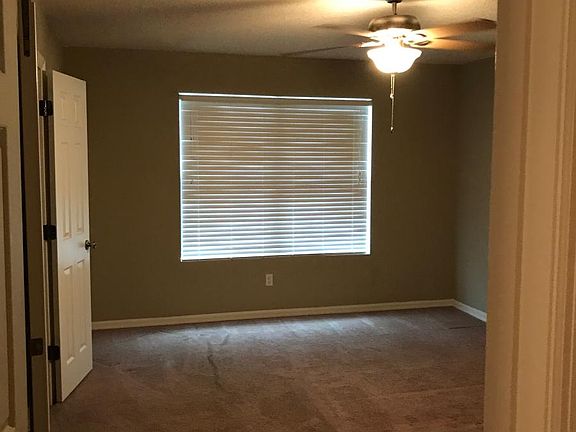 5th image of 5430 Windsor Lake Cir