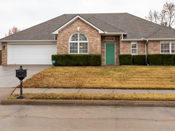 3505 W Center St, Rogers, AR 72756