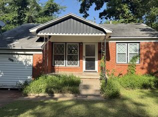 1009 N Market Ave, Shawnee, OK 74801