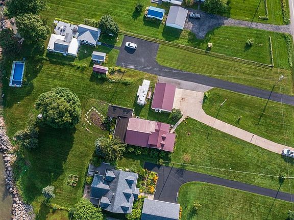 5th image of 2655 Lake Rd