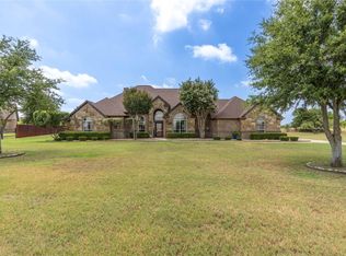 210 Canyon Dr, Decatur, TX 76234