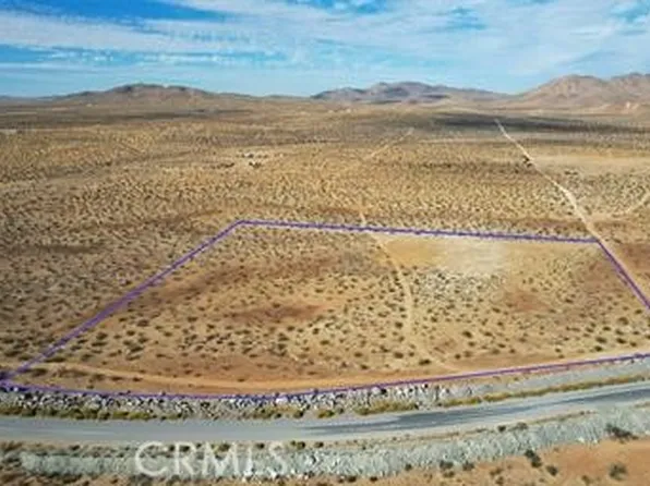 32 Quarry Rd, Apple Valley, CA 92307