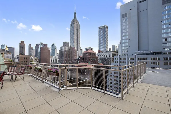 Rented by Compass | media 7