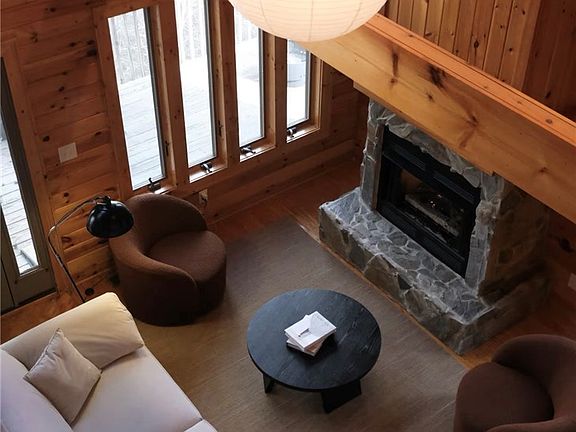 4th image of 127 Marc Street