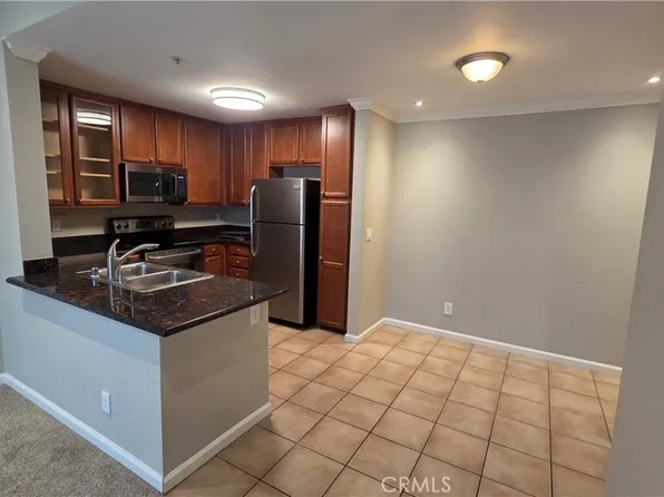 1015 La Terraza Cir Unit 304, Corona, CA 92879