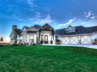 216 Pont Julienn Ct, Edmond, OK 73034