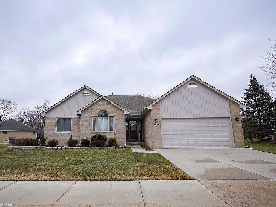 1st image of 21133 Parkplace Ln
