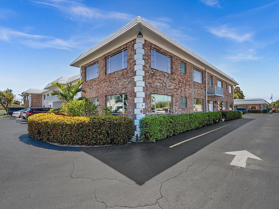 1st image of 350 S Cypress Road #501