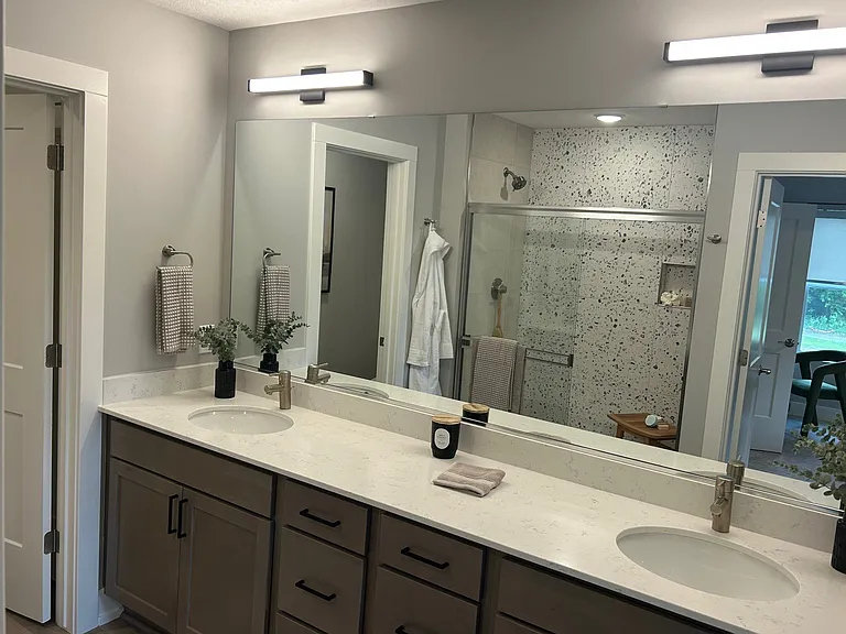 Okemos Grand Reserve — Photo 15