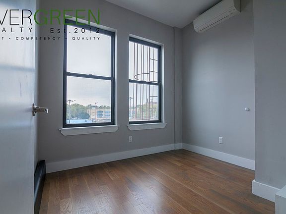 3rd image of 66 Pulaski St #6B