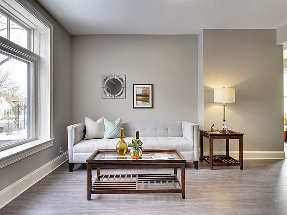3rd image of 992 Margaret Street