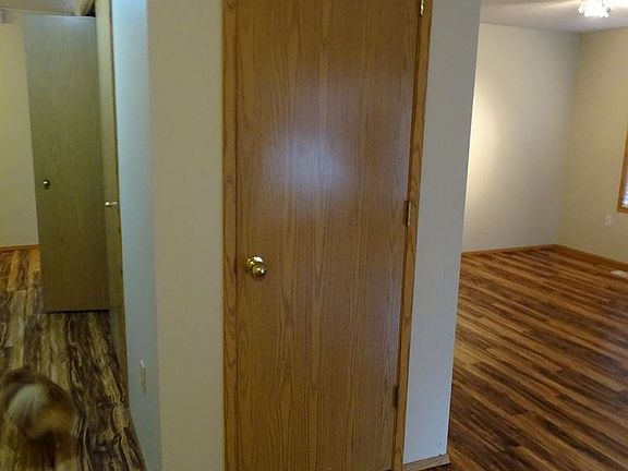 3rd image of 15701 NE 12th Way