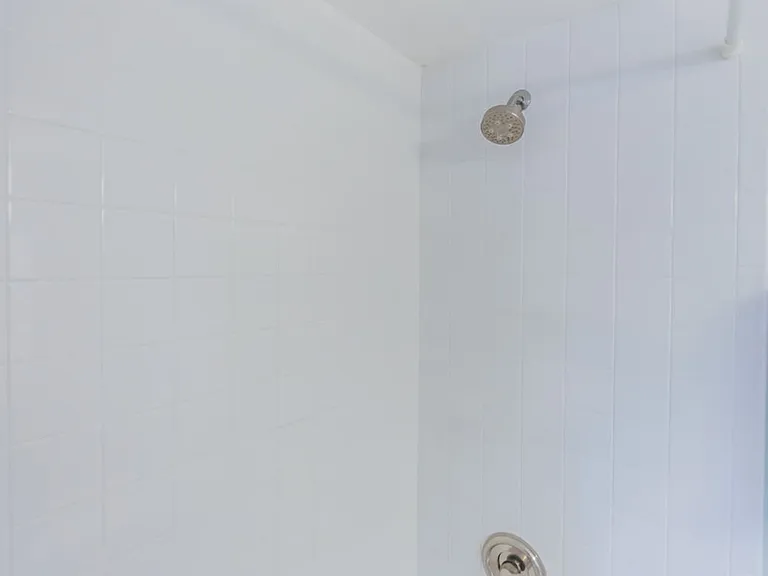 15 Glendale St #1B — Photo 28