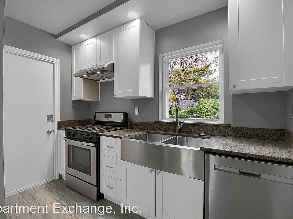 1st image of 8221 Delmar Blvd APT 1E