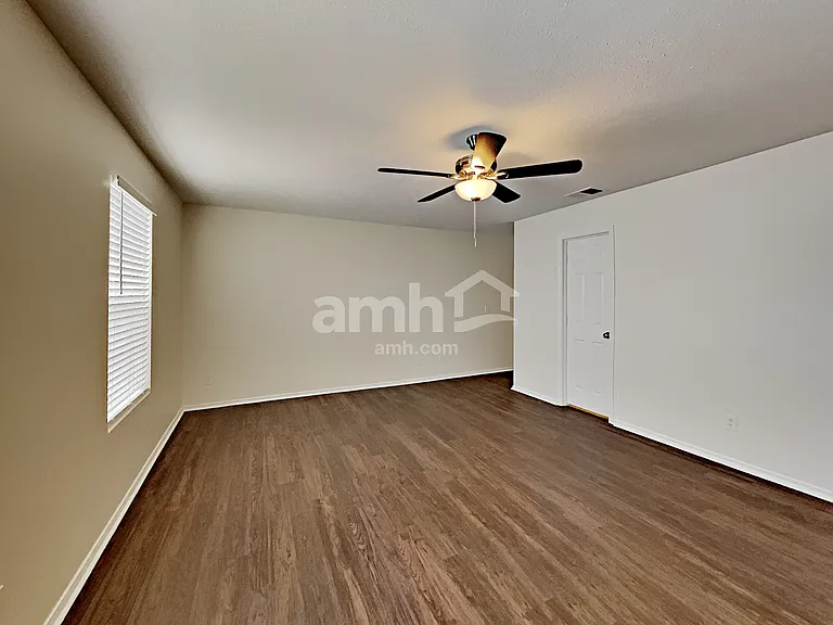 5209 Sunsail Dr — Photo 11