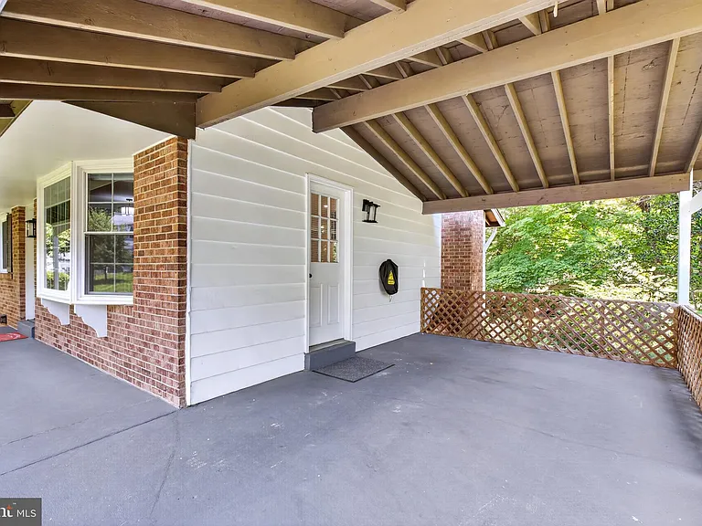 4752 Carterwood Dr — Photo 39