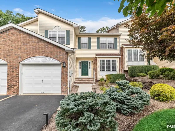 130 Butternut Drive, Wayne, NJ 07470