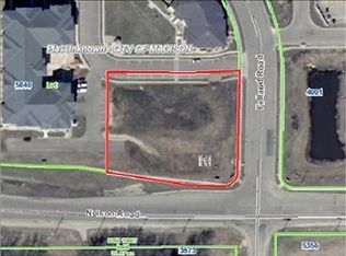 5855 Lupine Ln, Madison, WI 53718